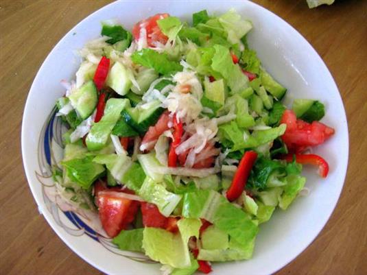Салат с фенхелем и помидорами