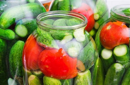 Salted tomatoes and cucumbers